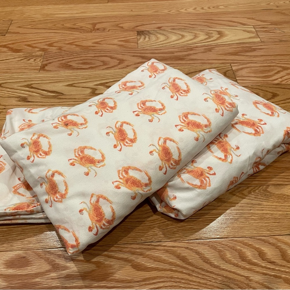 Twin microfiber sheets with crab print